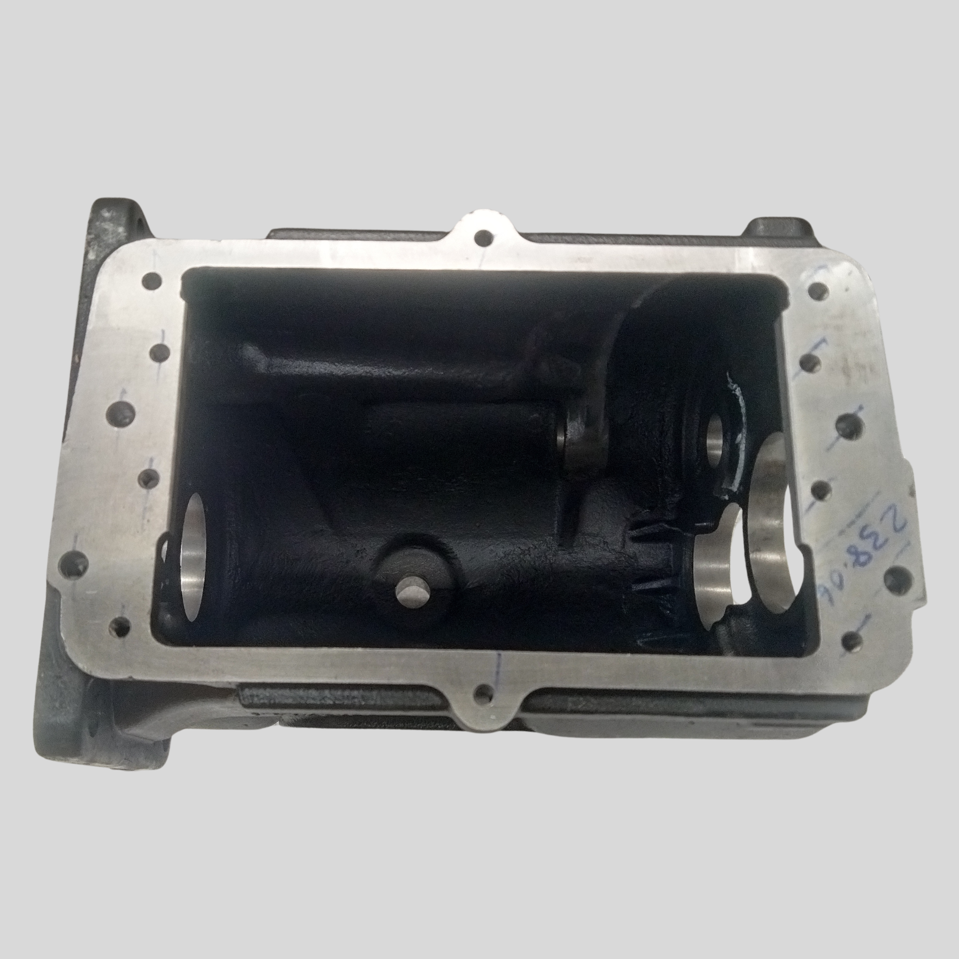 251626103712_GEAR BOX HOUSING_TATA (3)